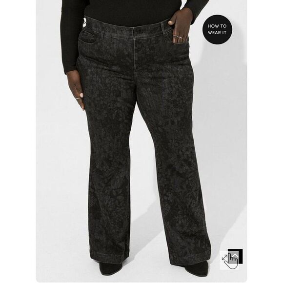 Torrid Bombshell Flare Super Soft Jeans Women’s Size 28 Reg Black Floral - Picture 2 of 15